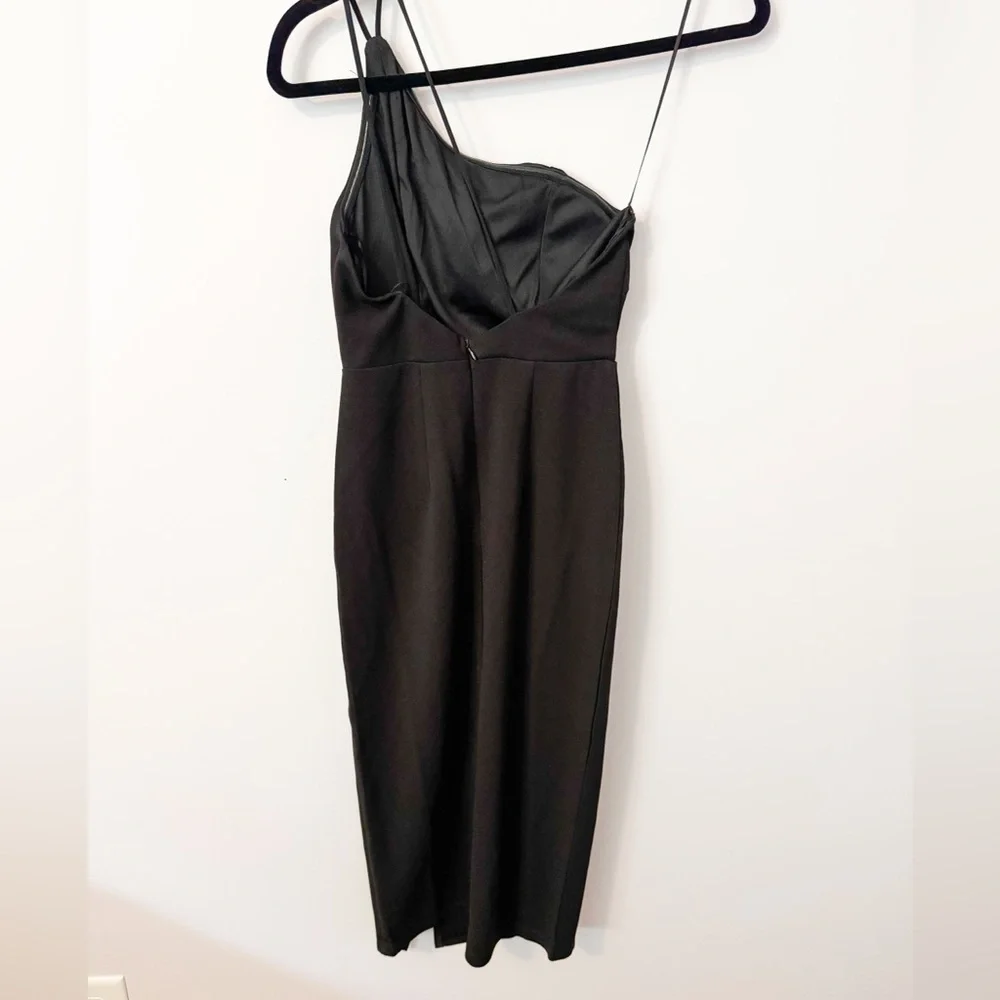 Hello Molly Black One-Shoulder Cocktail Dress - Picture 5 of 5